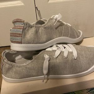 Tommy Bahama | Slip ons